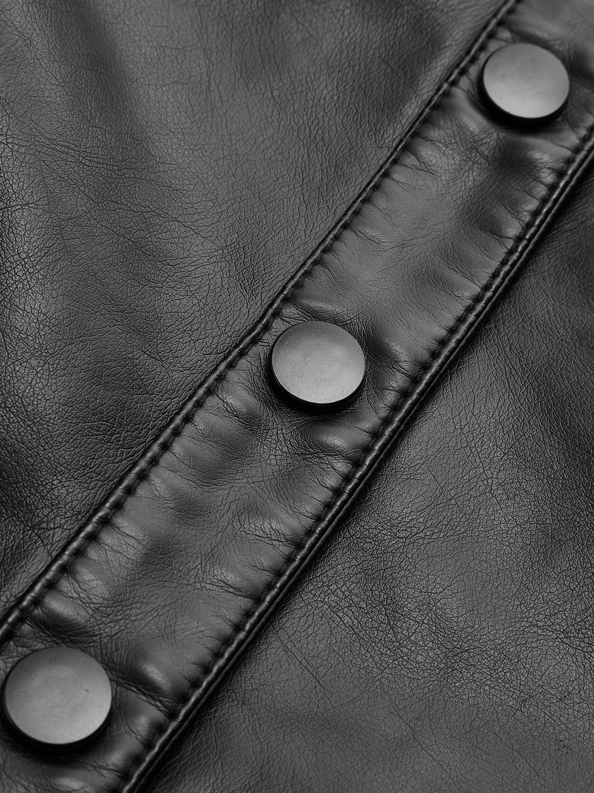 Schwarze Lederjacke mit Nieten Damenjacke