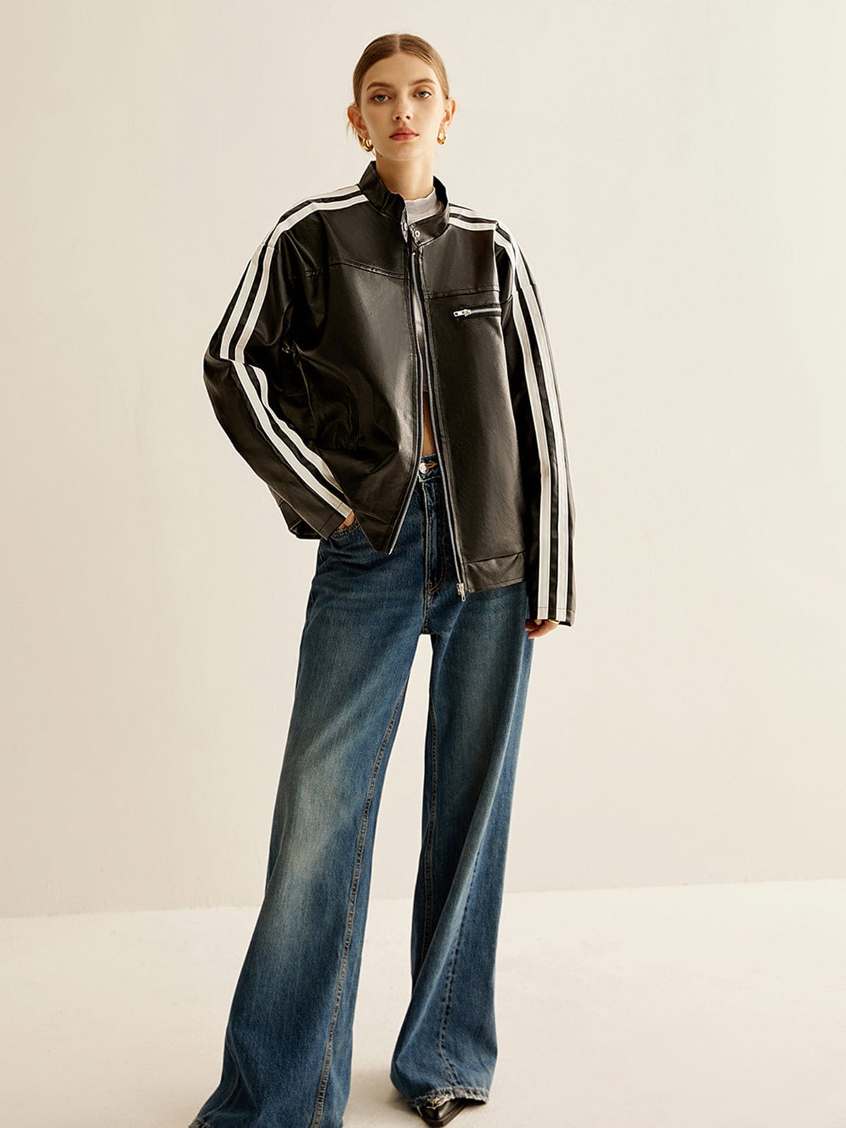 Lederjacke Schwarz mit Kontraststreifen Modern