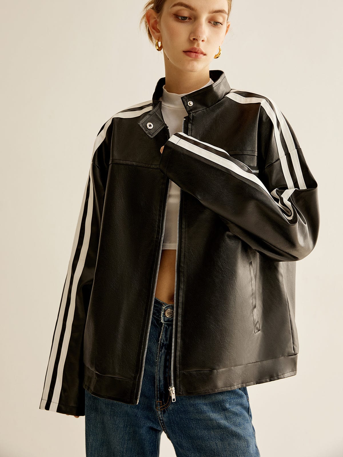 Lederjacke Schwarz mit Kontraststreifen Modern