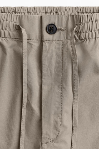 Herren Chino Hose Braun mit Kordelzug