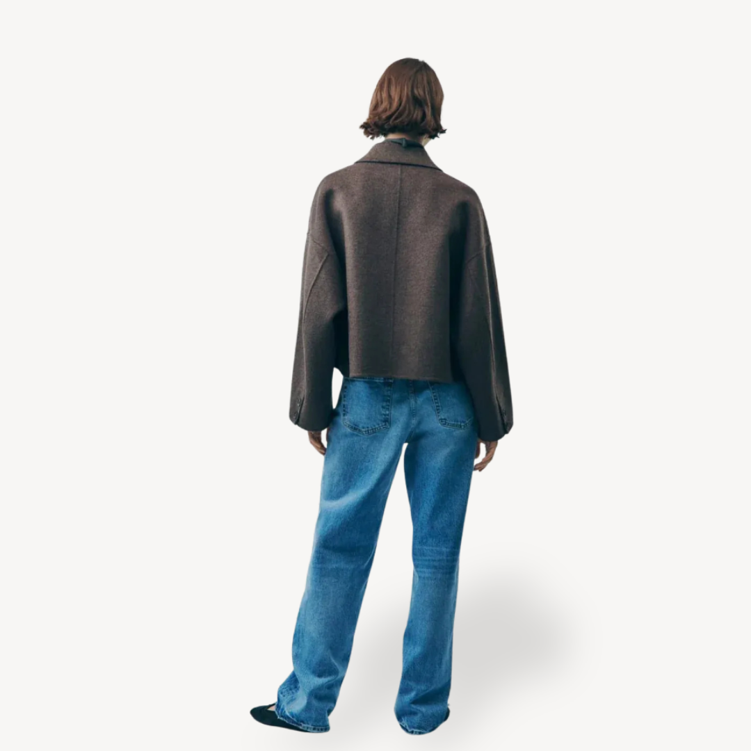 Braune Oversize-Kurzjacke für Damen | Loravelle 2