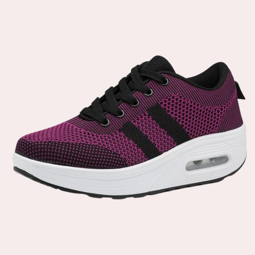 Raffinierte, atmungsaktive Damenschuhe von Sabra für einen eleganten Look