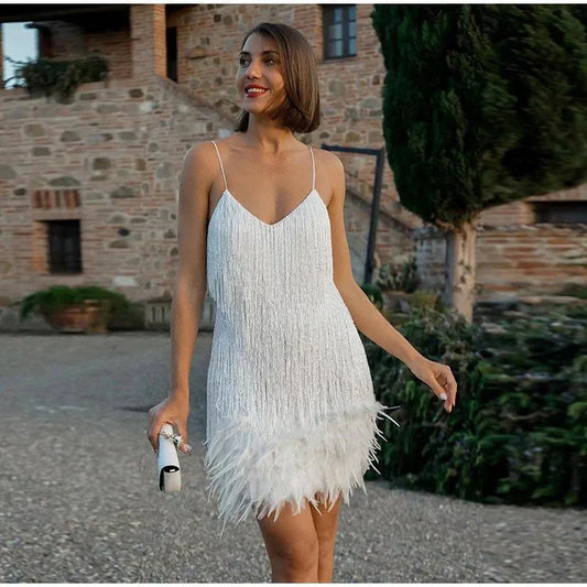 Kurzes Partykleid mit Federn Spagettiträger - BerlinGlamour