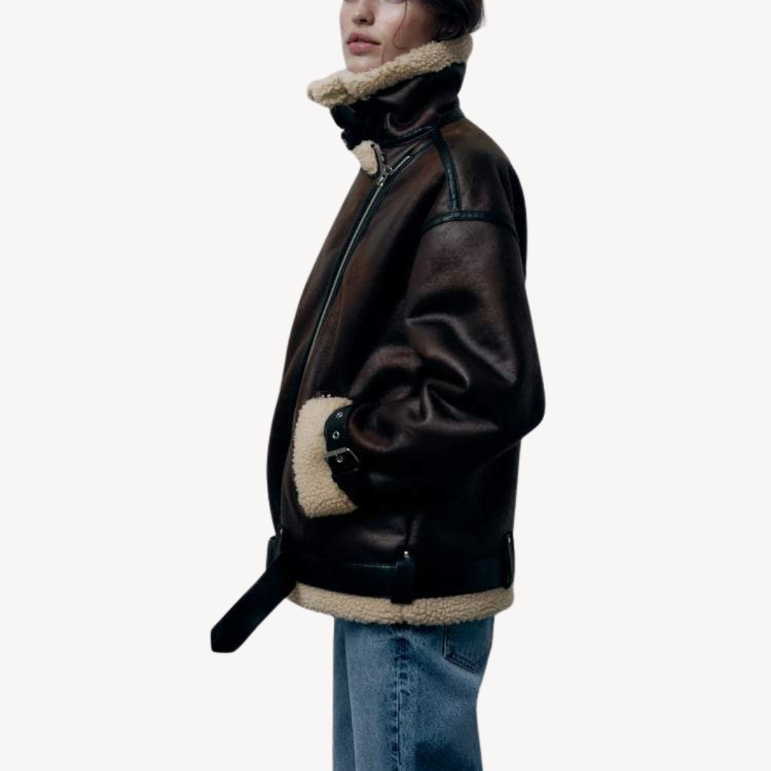 Damen Fliegerjacke aus Lammfellimitat in Braun | Loravelle 4
