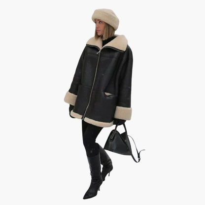 Damen Schwarze Jacke mit  Shearling Besatz 1