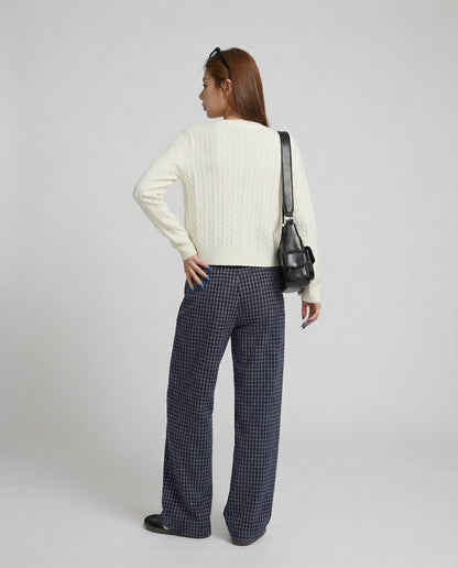 Kurz geschnittene Strickjacke Zopfmuster Rundhals Modern Frauen