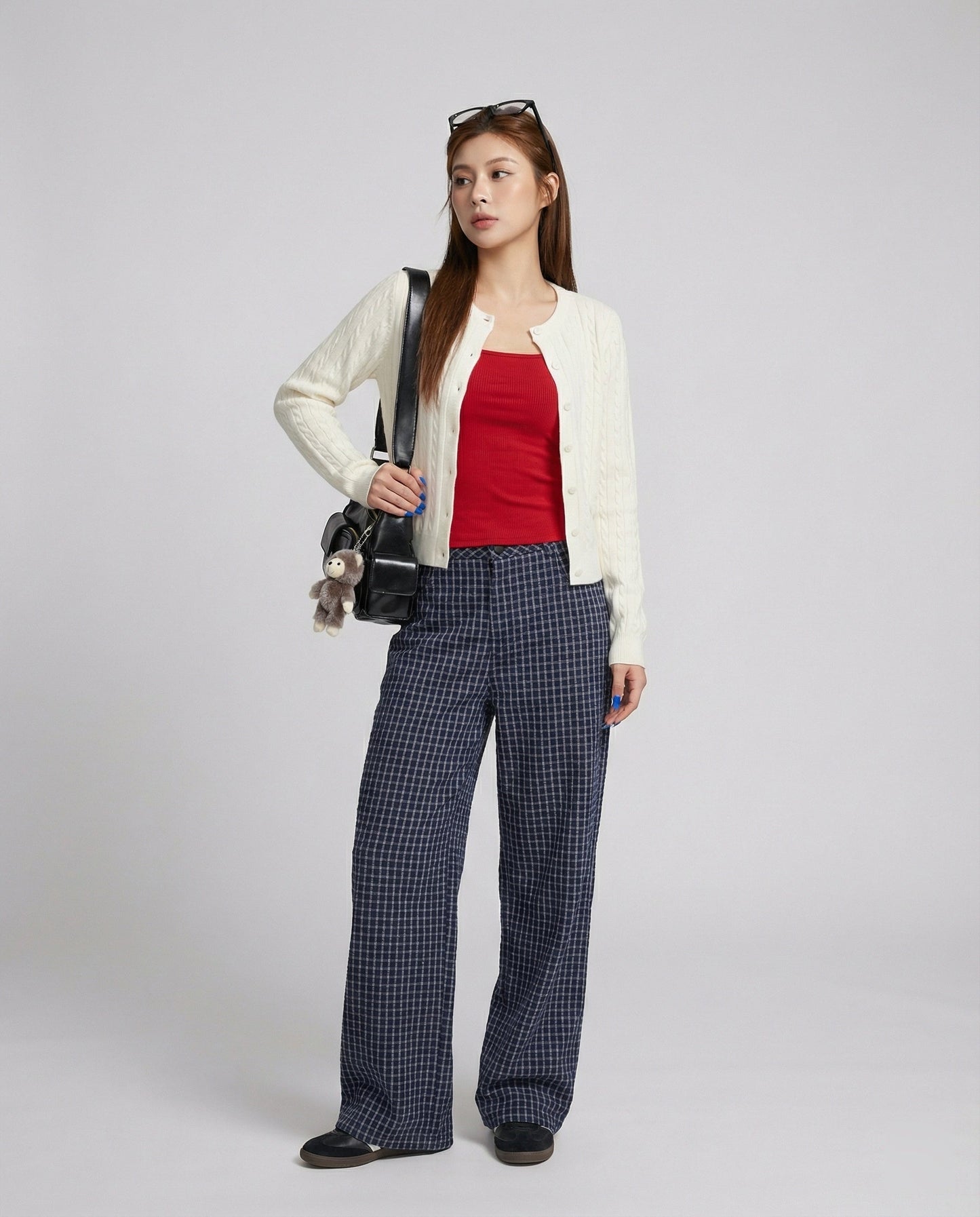 Kurz geschnittene Strickjacke Zopfmuster Rundhals Modern Frauen