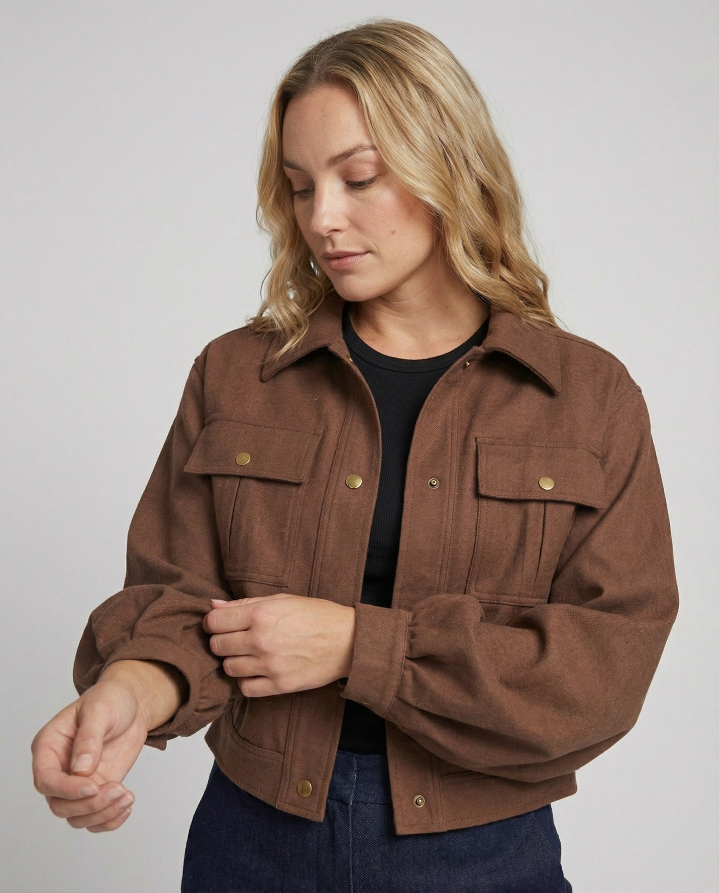 Kurze Hemdjacke Damen Ballonärmel mit Taschen und Druckknöpfen