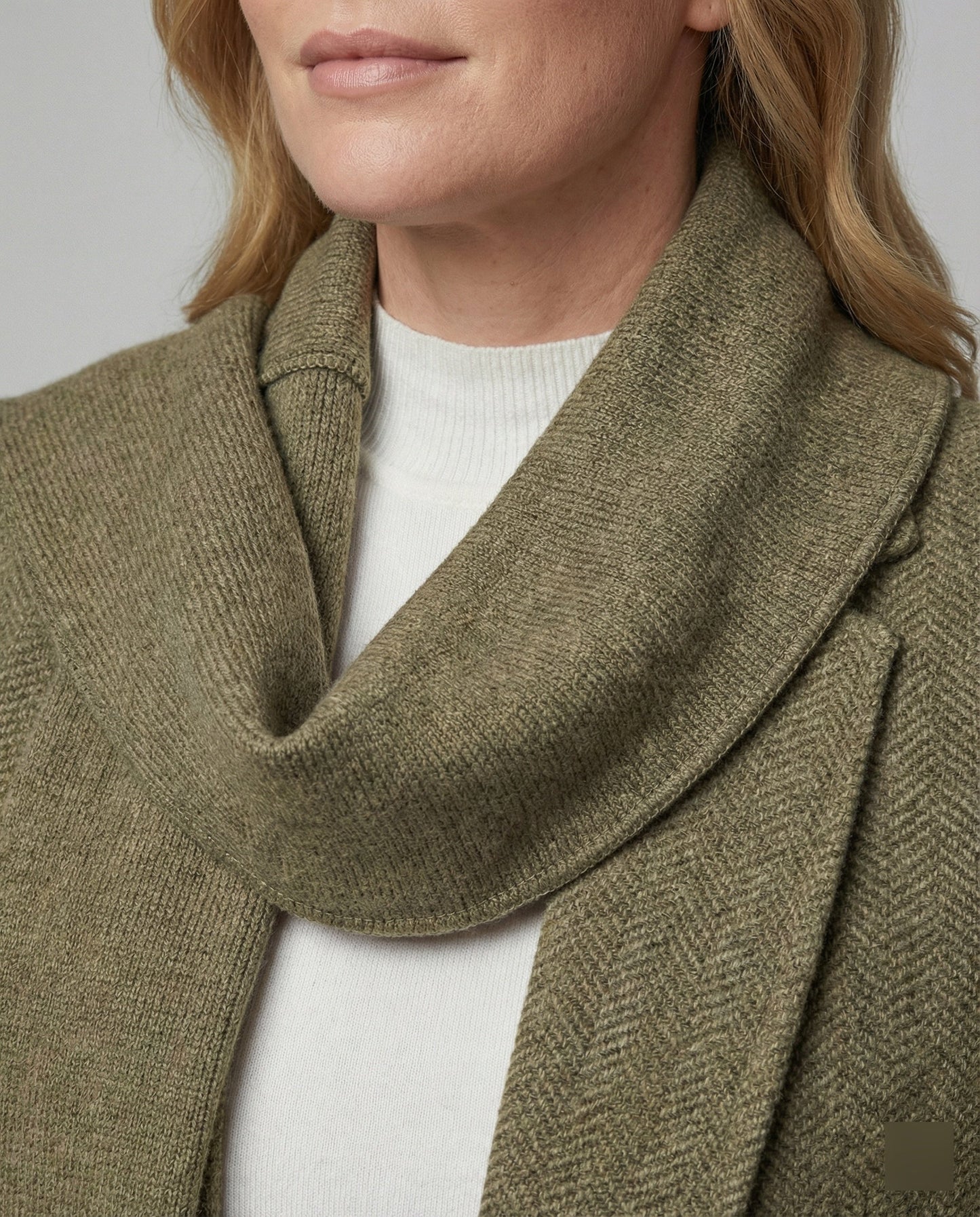 Strickblazer Damen Tailliert mit Schluppe Modern