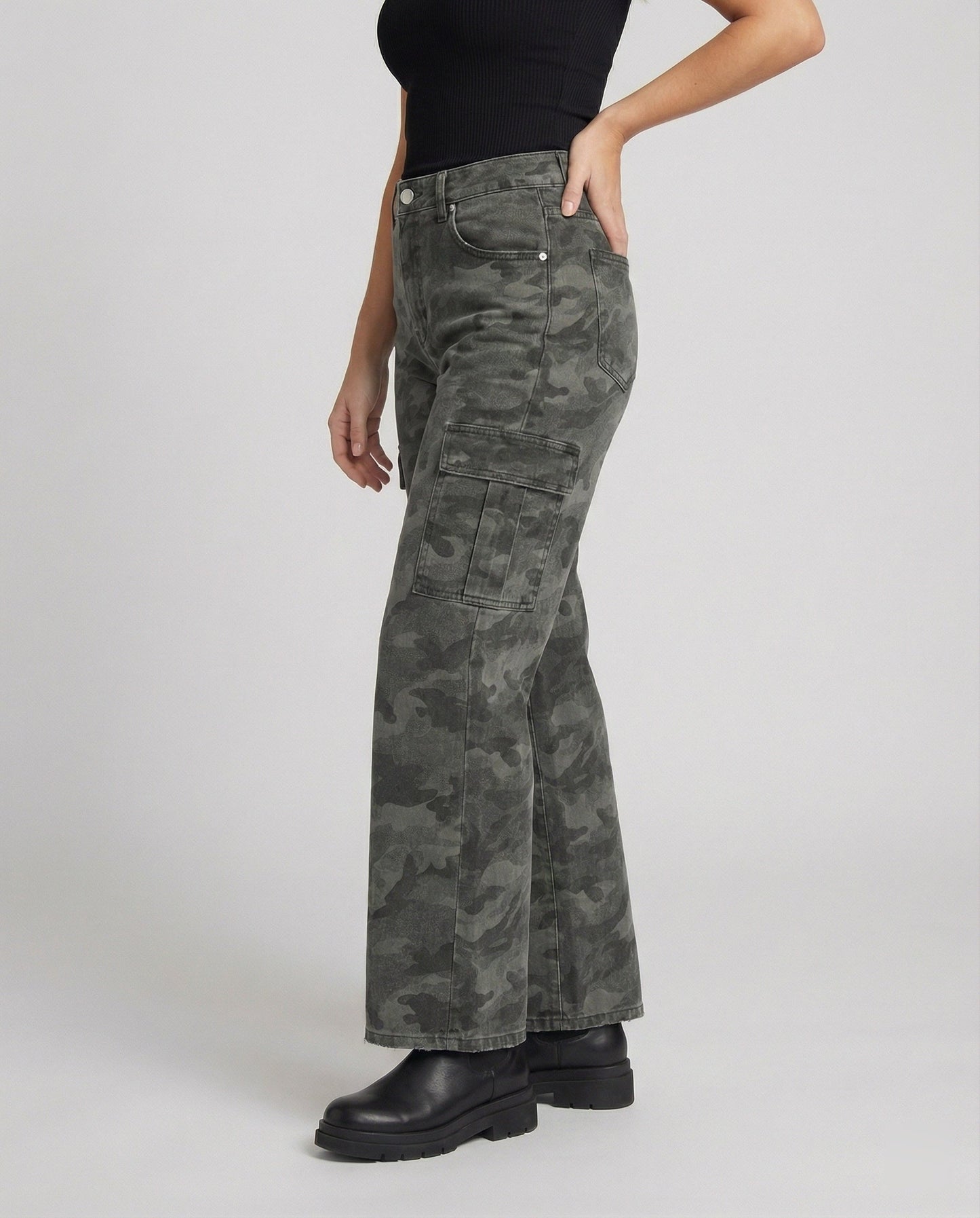 Militärhose mit hoher Taille und lockerem Bein