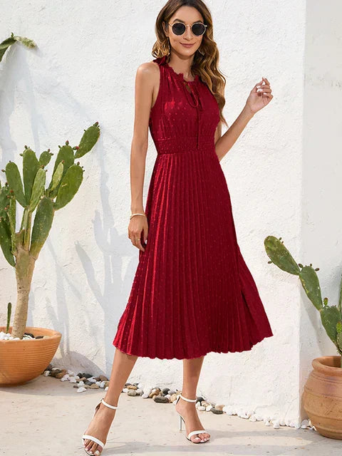 Elegantes schwarzes Irina-Plisseekleid mit Halterneck für besondere Anlässe