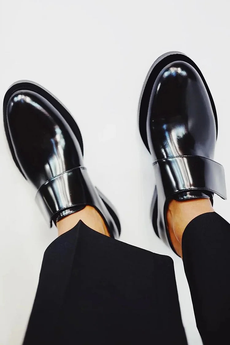 Schwarze Damenschuhe Glänzend Flach - BerlinGlamour