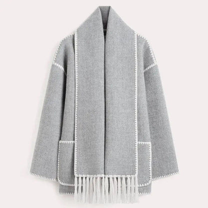 Brynora: Elegante Winterjacke mit integriertem Schal
