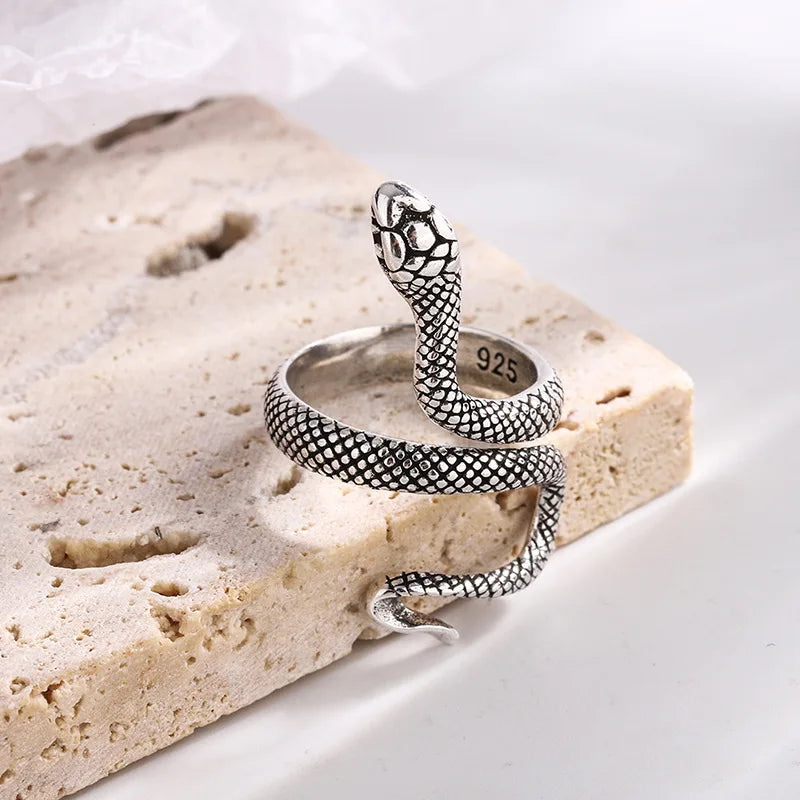Edelstahl Ring Schlangenmuster Texturiert Modern - BerlinGlamour