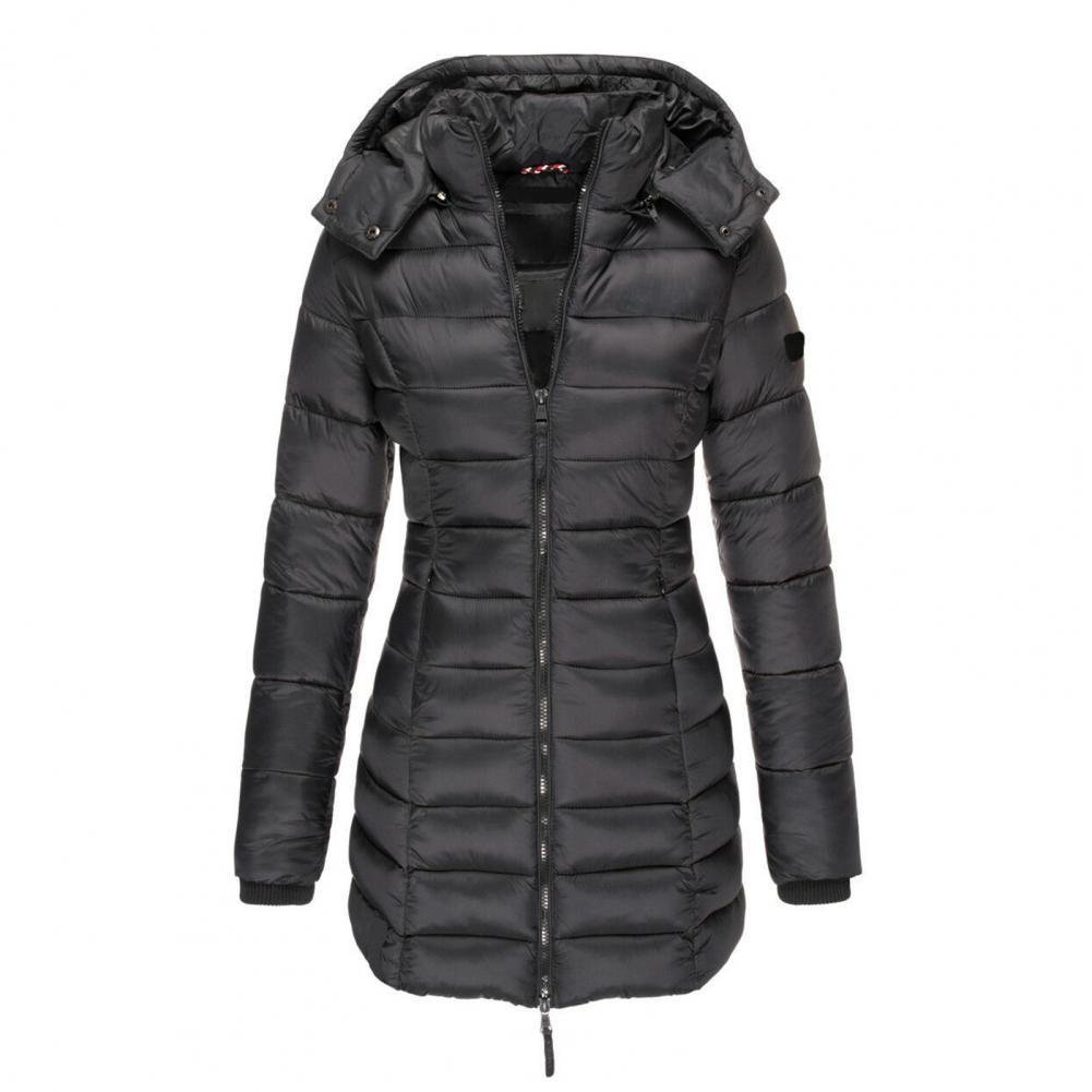 Aurelia Steppjacke in Schwarz mit Kapuze – Frontansicht