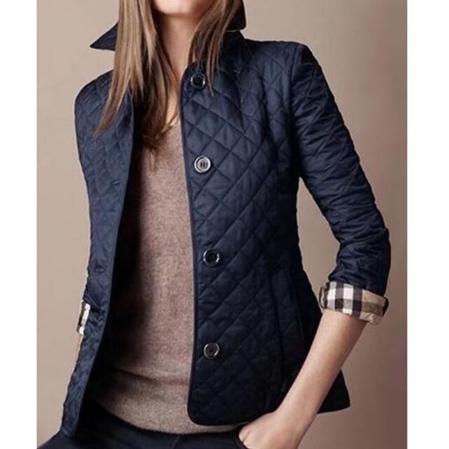 Stylische Damenjacke Modern Schnitt