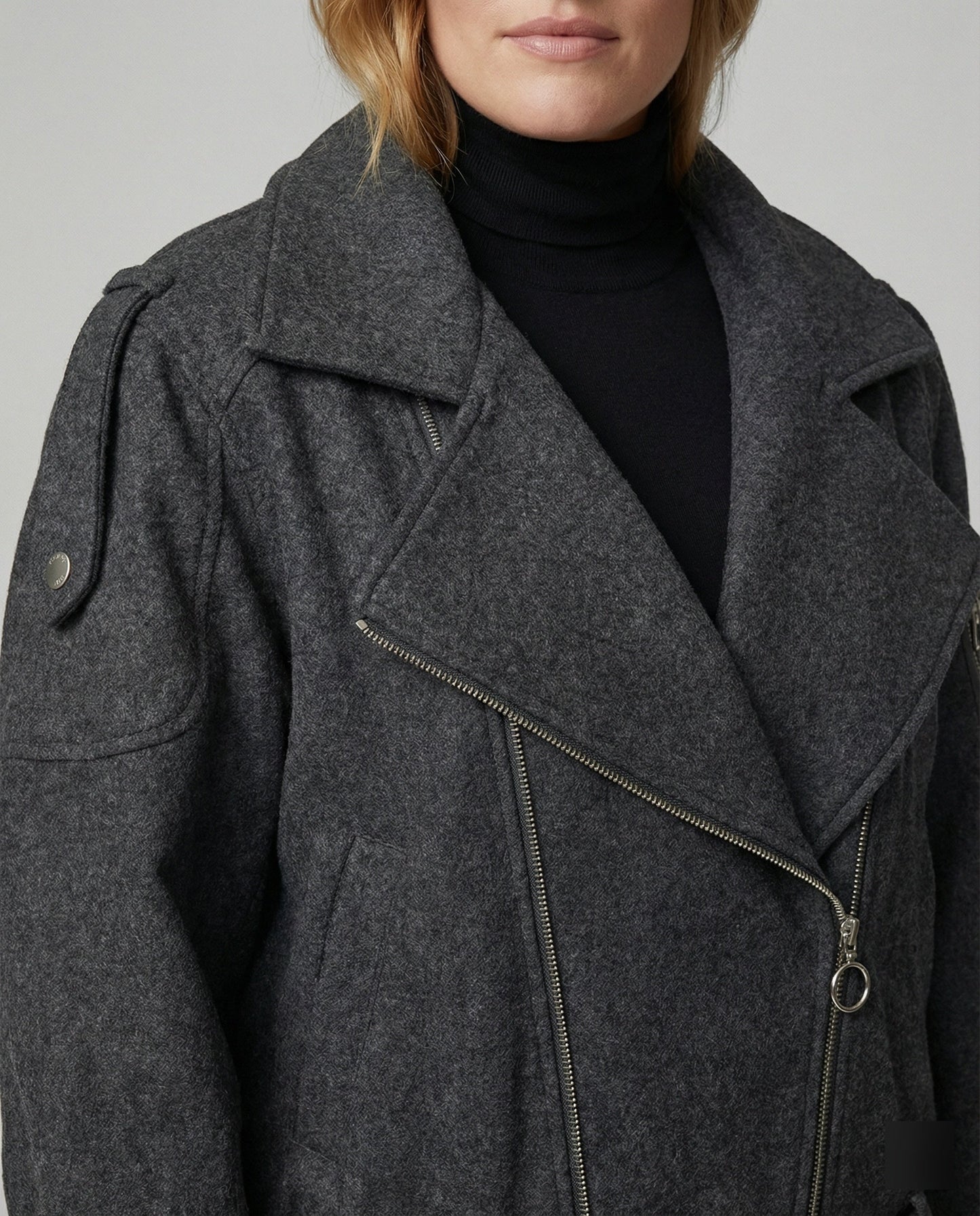 Lederbikerjacke Frauen Großes Revers Taillengürtel