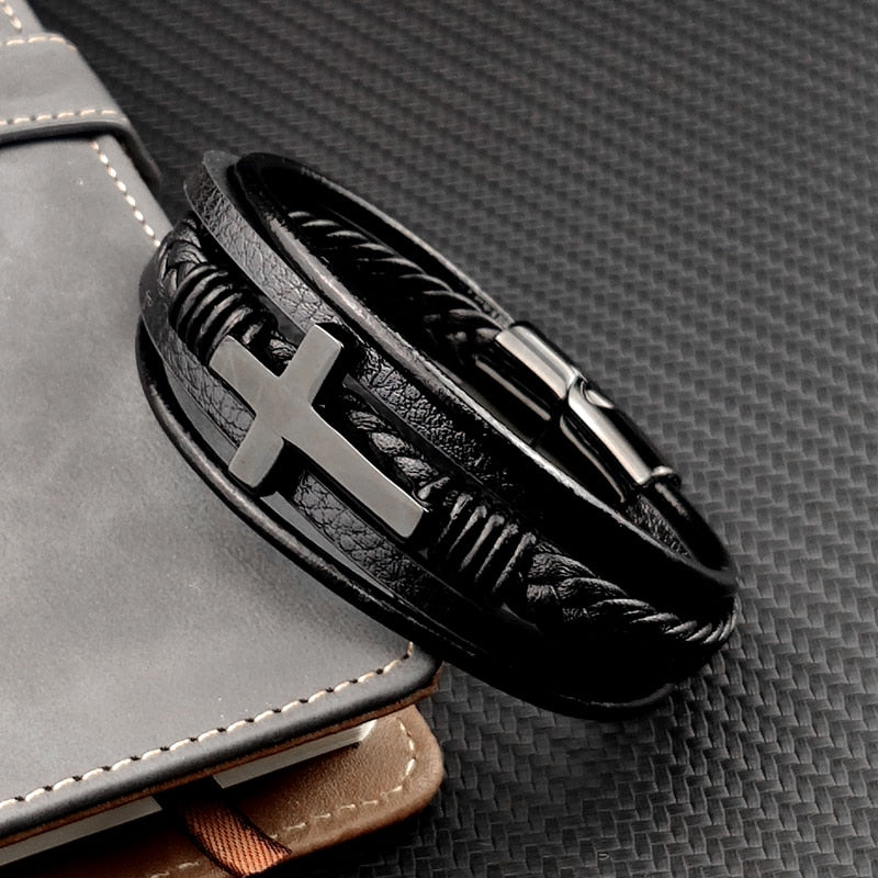 Lederarmband für Herren Schwarz Geflochten mit Magnetverschluss - BerlinGlamour