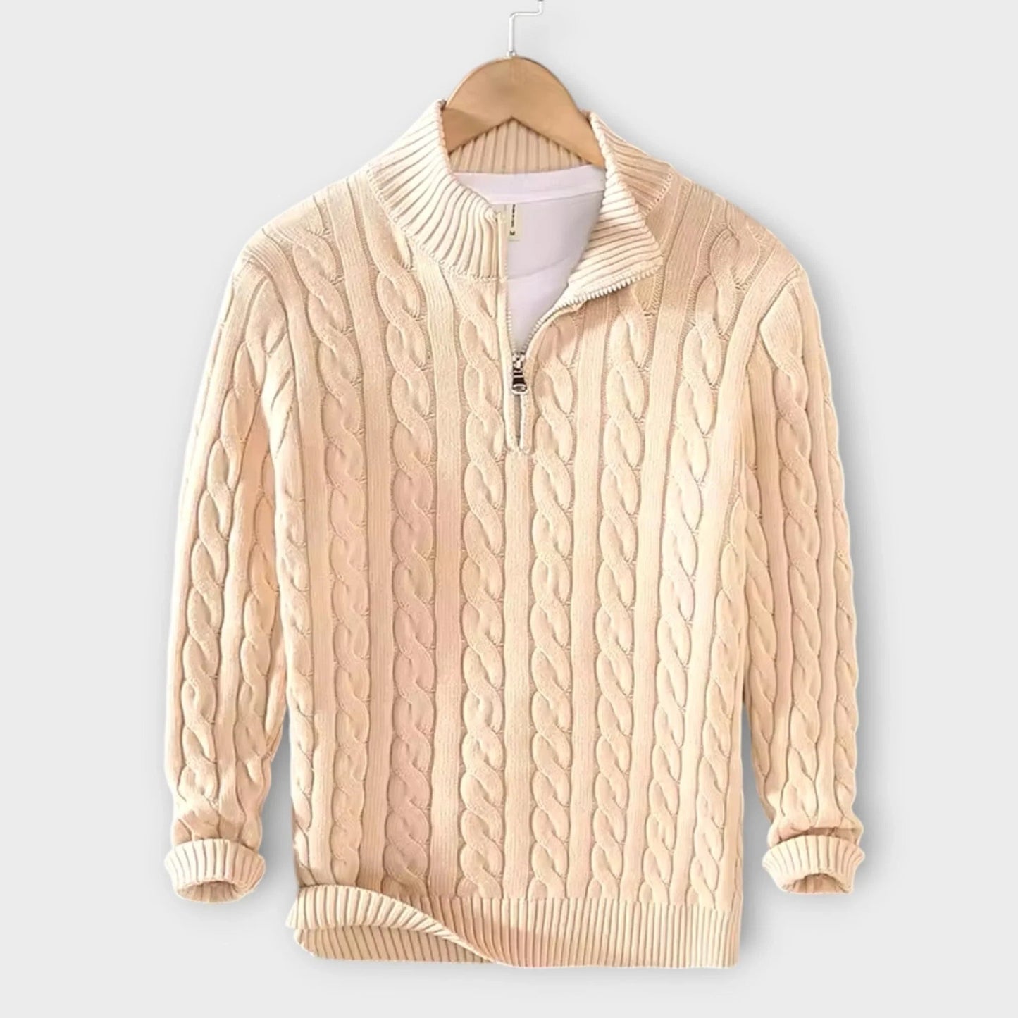 Herrenpullover mit strukturiertem Halfzip 1