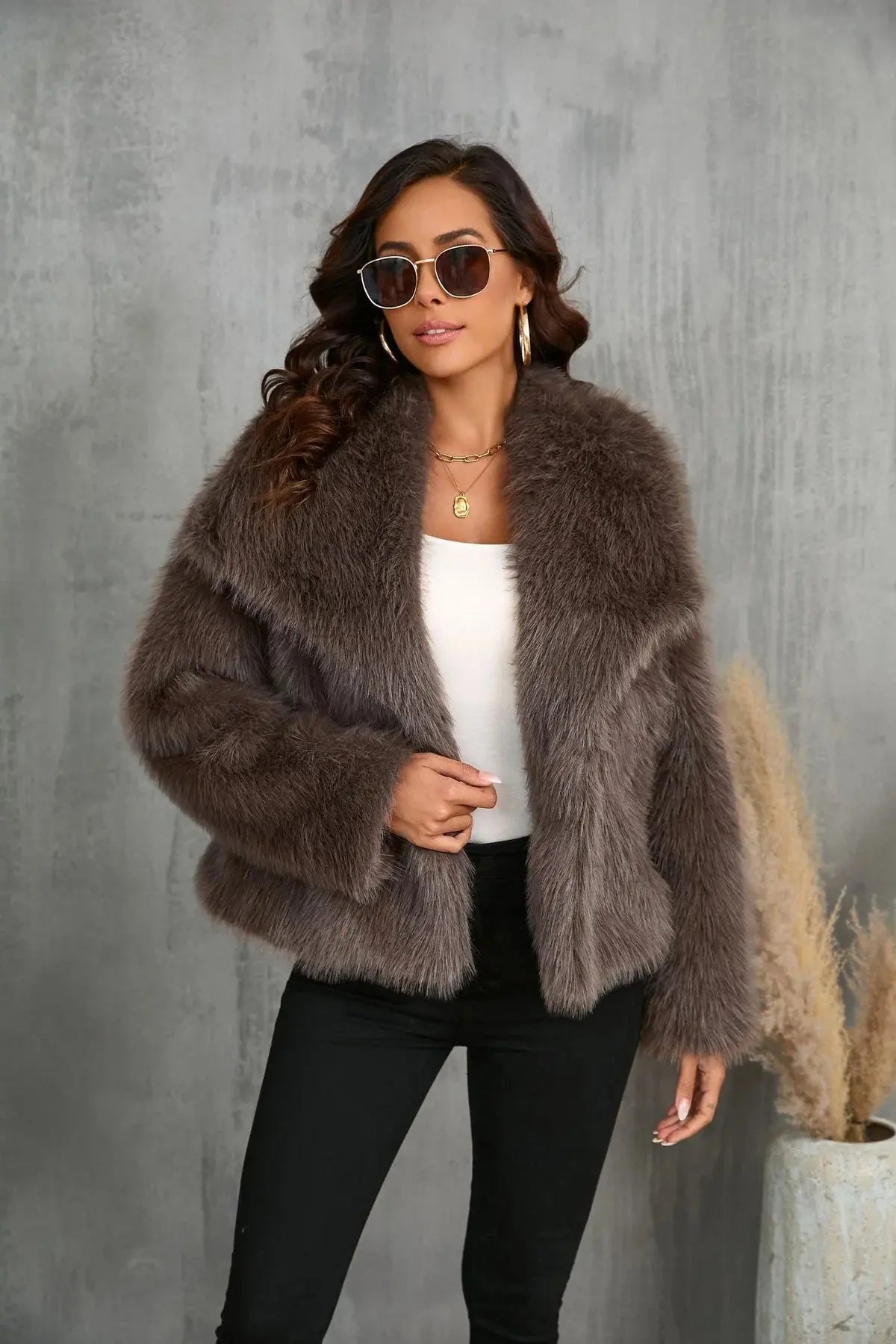 Macy | Luxuriöse Kunstfell-Jacke – Stilvoll, Kuschelig und Zeitlos Zendoo.de