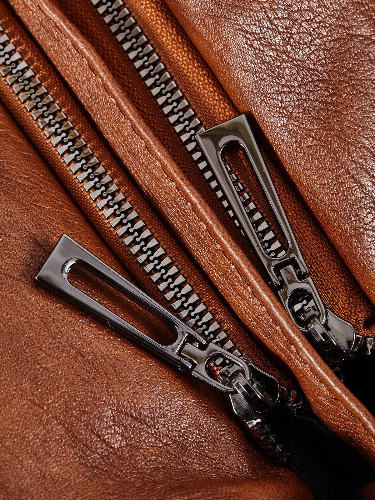 Vegane Schultertasche Lederoptik Metallbeschlag Praktisch