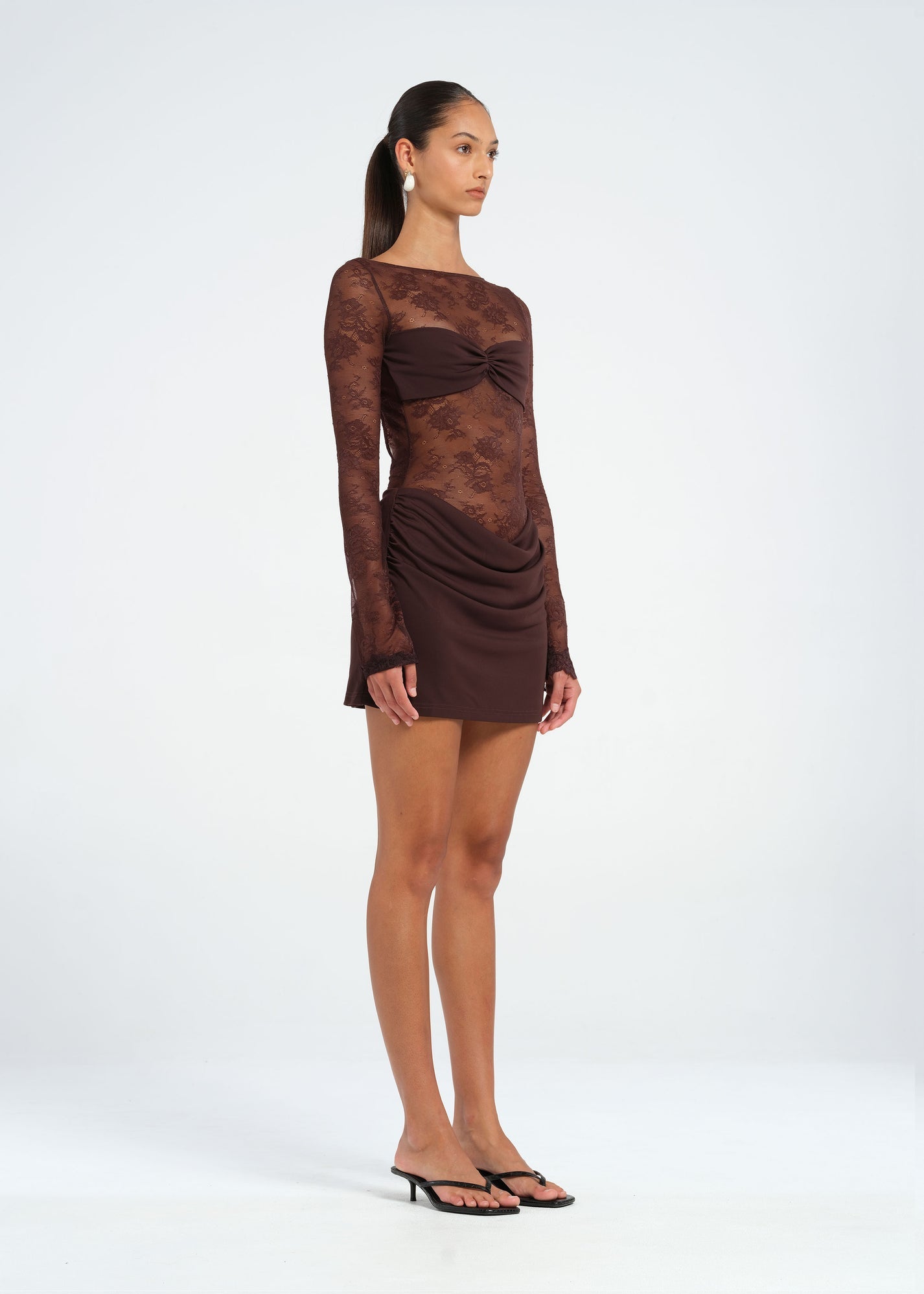 Spitzenkleid Mini Offener Rücken Lange Ärmel