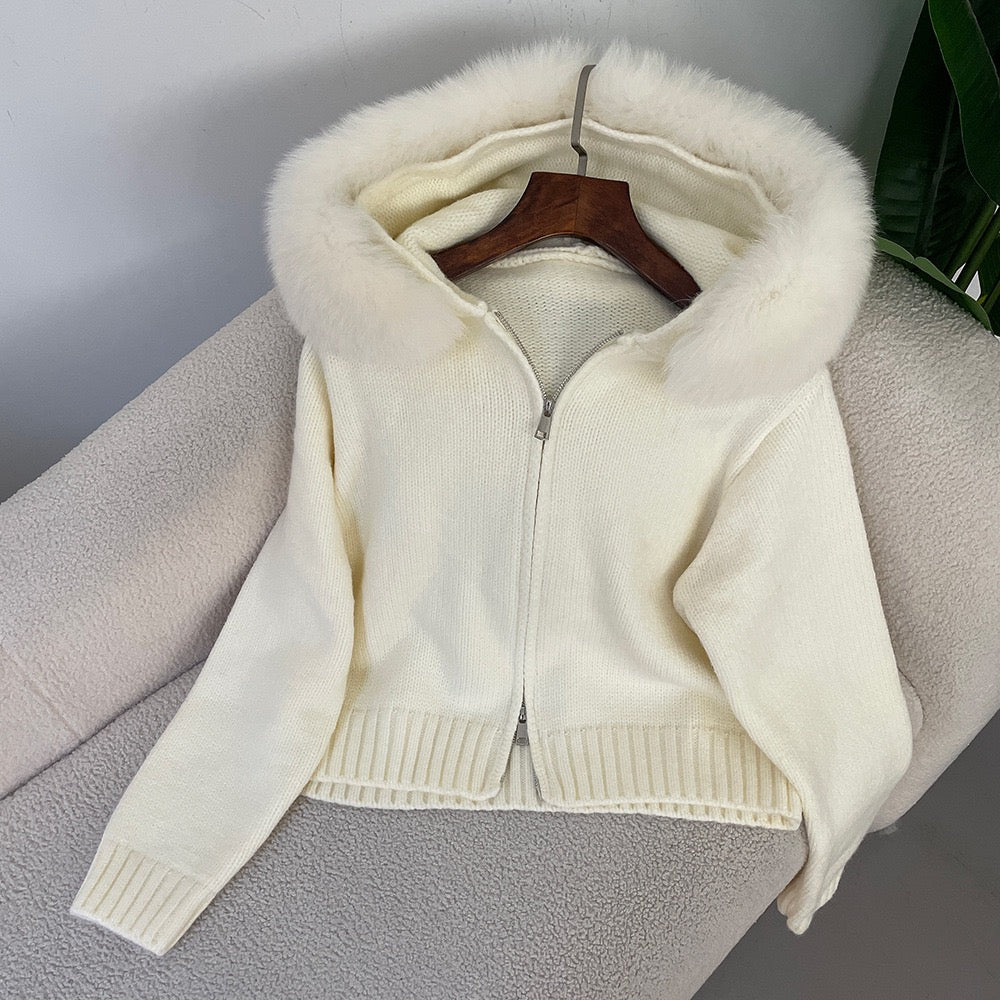 Elegante Strickjacke mit Fellkragen Damen
