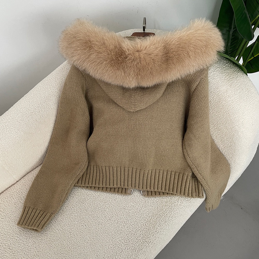 Elegante Strickjacke mit Fellkragen Damen - BerlinGlamour