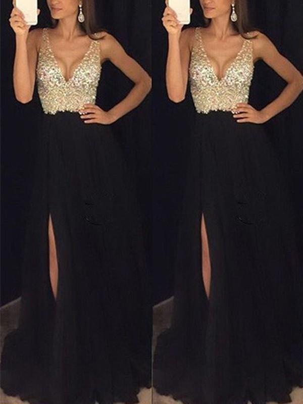 Fließendes BerlinGlamour Maxikleid mit seitlichem Pailletten-Schlitz und V-Ausschnitt