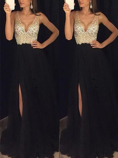 Fließendes BerlinGlamour Maxikleid mit seitlichem Pailletten-Schlitz und V-Ausschnitt