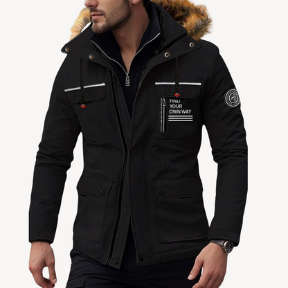 Isolierte Pufferjacke für Herren mit abnehmbarer Kunstpelzkapuze | Loravelle 1
