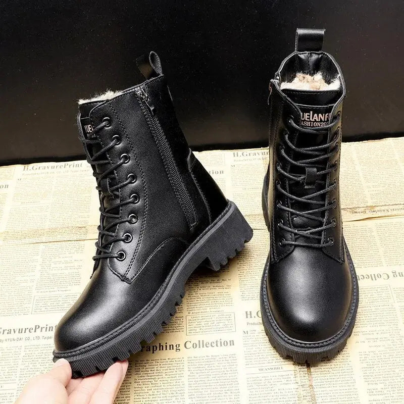 Winterstiefel aus schwarzem Leder - Delphine Zendoo.de