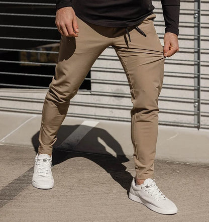Elastische Stretch-Hose für Männer