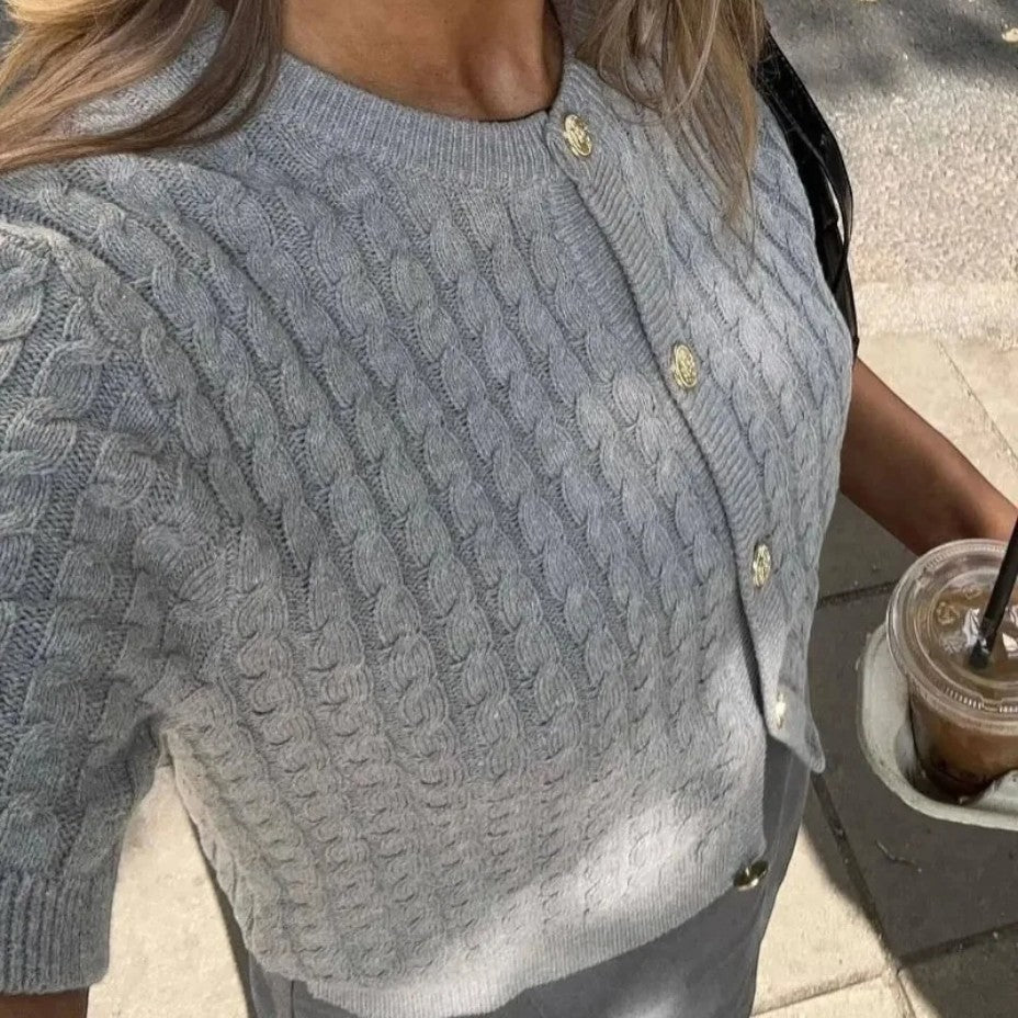 Kurzärmlige Strickjacke für Damen mit Knopfverschluss 7