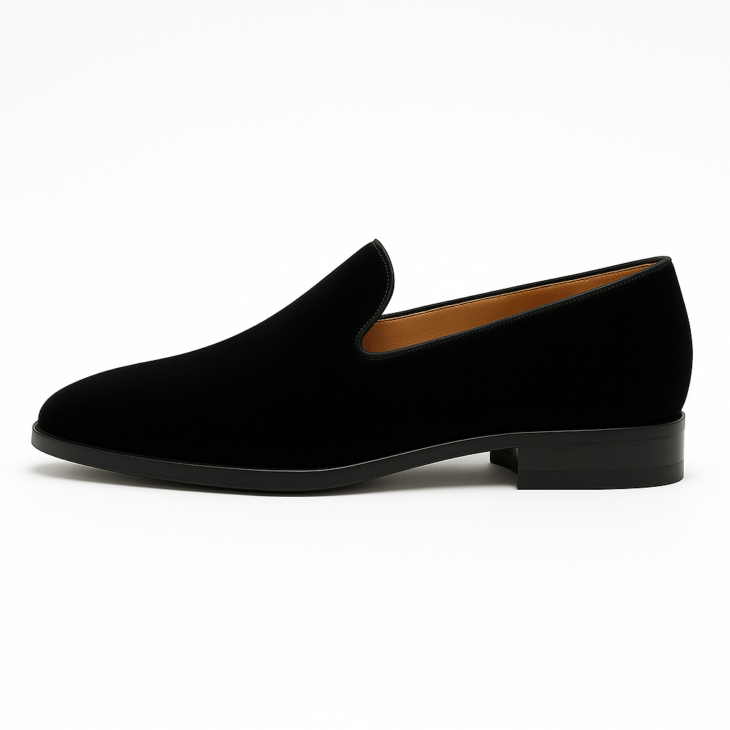 LUXEOUTFIT | Moderne klassische Wildleder-Loafer 1