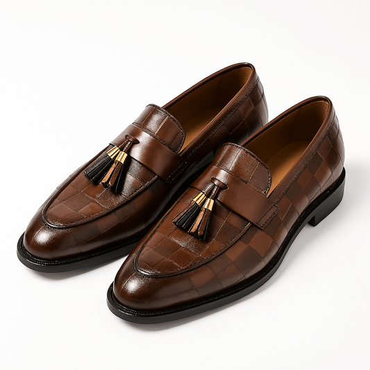 LUXEOUTFIT | Raffinierte vegane Loafer mit Quaste 0