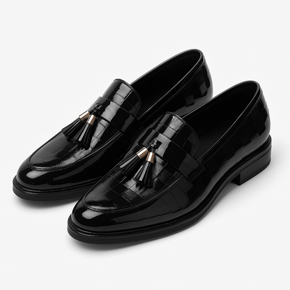 LUXEOUTFIT | Raffinierte vegane Loafer mit Quaste 3