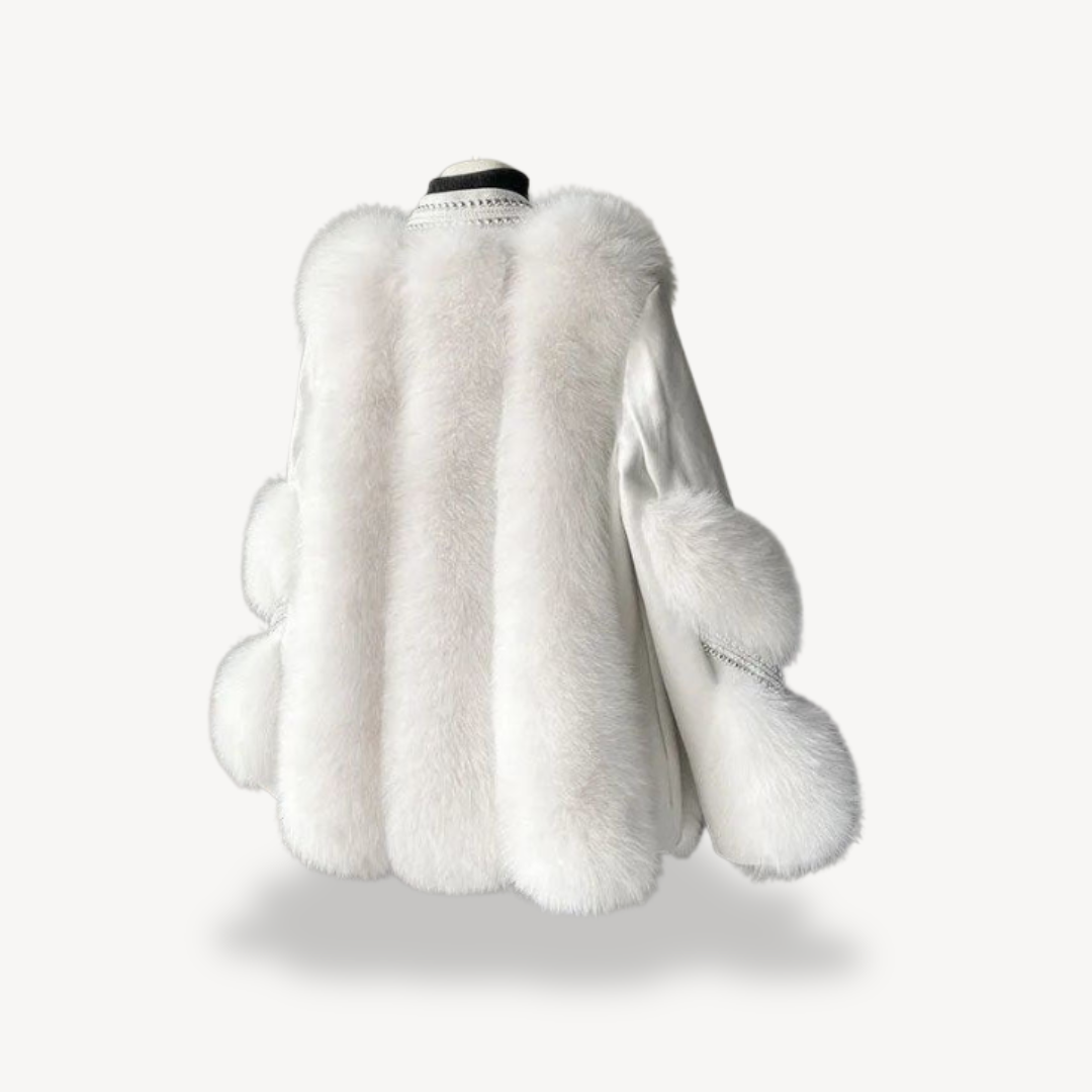 Langer Mantel aus Kunstpelz für Damen | Loravelle 5