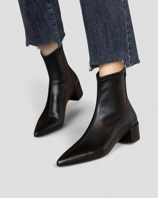 Lederstiefeletten mit Reißverschluss hinten und Blockabsatz 0