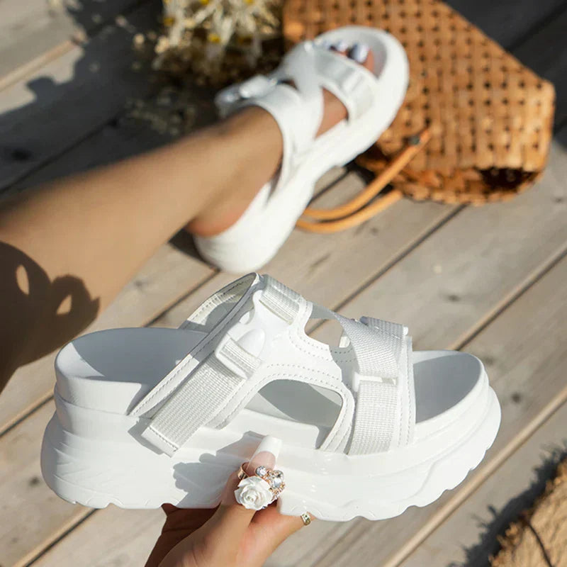 Orthopädische Sandalen von ALEXA – robustes Design