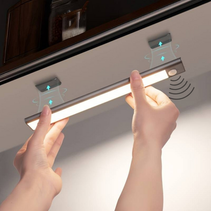 LED Lampe Kabellos mit Sensor und 3 Lichtfarben - BerlinGlamour