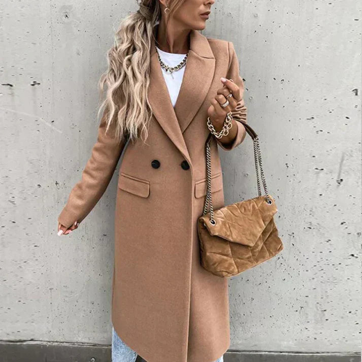 Avelena: Luxurious Tweed Jacket with Plaid Design