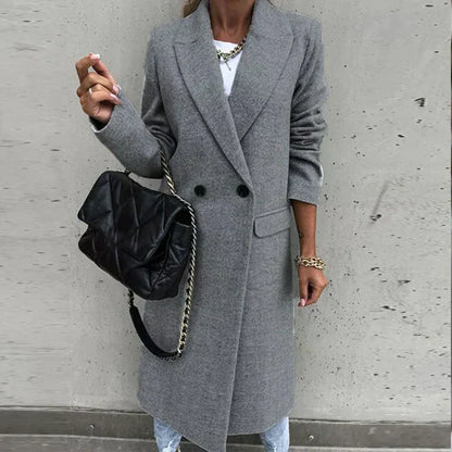 Avelena: Luxurious Tweed Jacket with Plaid Design