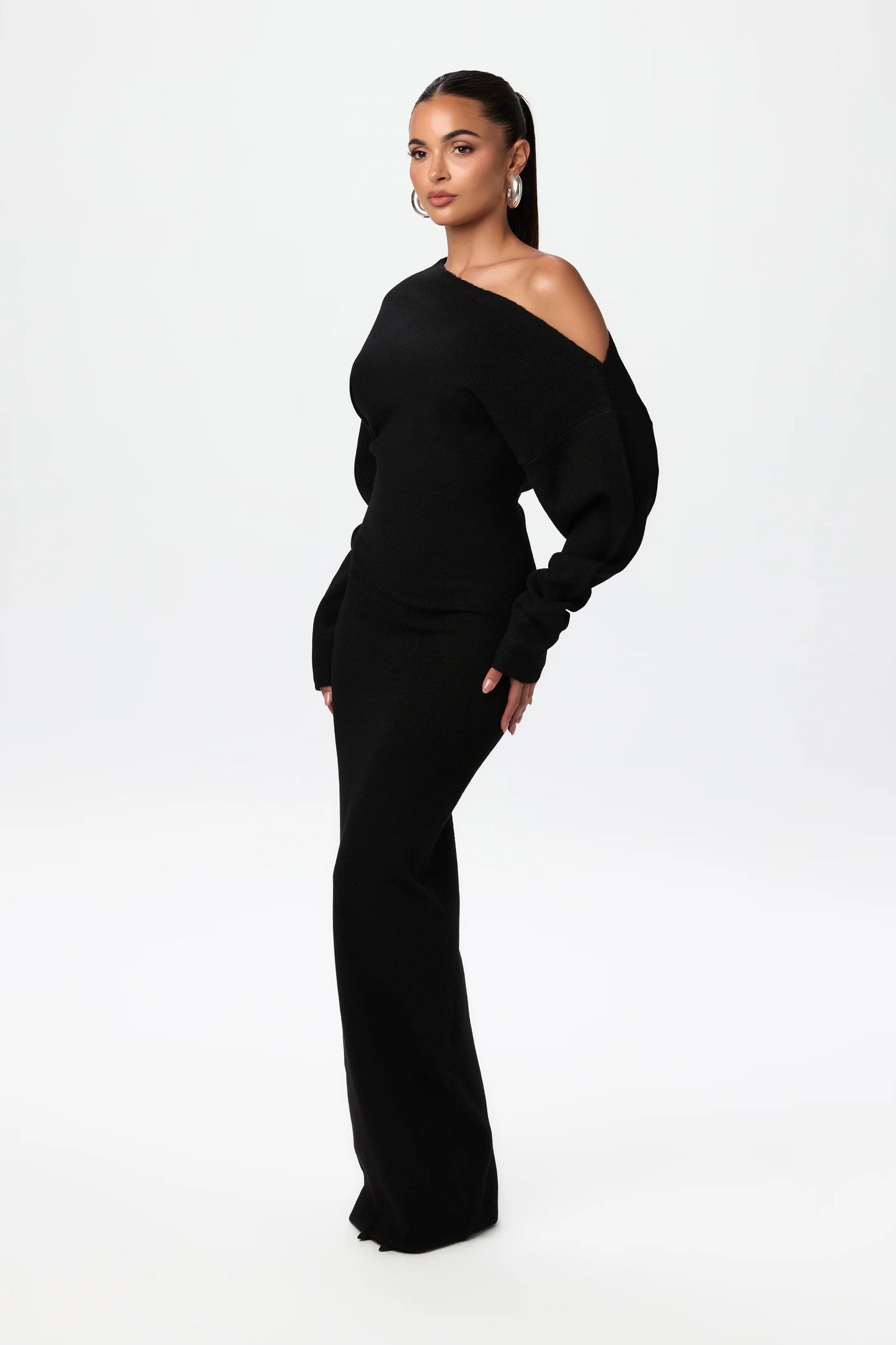 Off-Shoulder Maxikleid Strickkleid Damen Figurbetonter Stil - BerlinGlamour