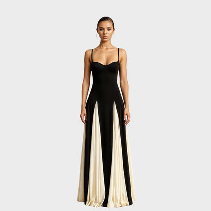 Elegantes Maxikleid mit Ausschnitt und Ruffles - BerlinGlamour
