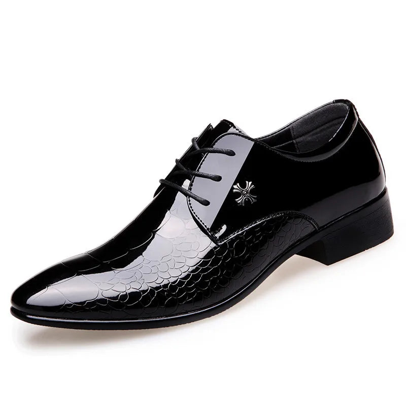 Formelle Lack-Schnürschuhe für Business-Anzug
