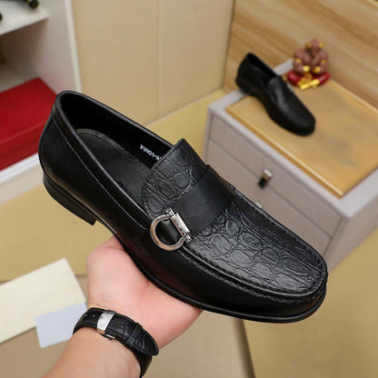 Damen Mokassin Leder Schwarz mit Metall-Detail