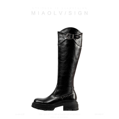 Damen Stiefel mit Nieten Blockabsatz Robust Modern