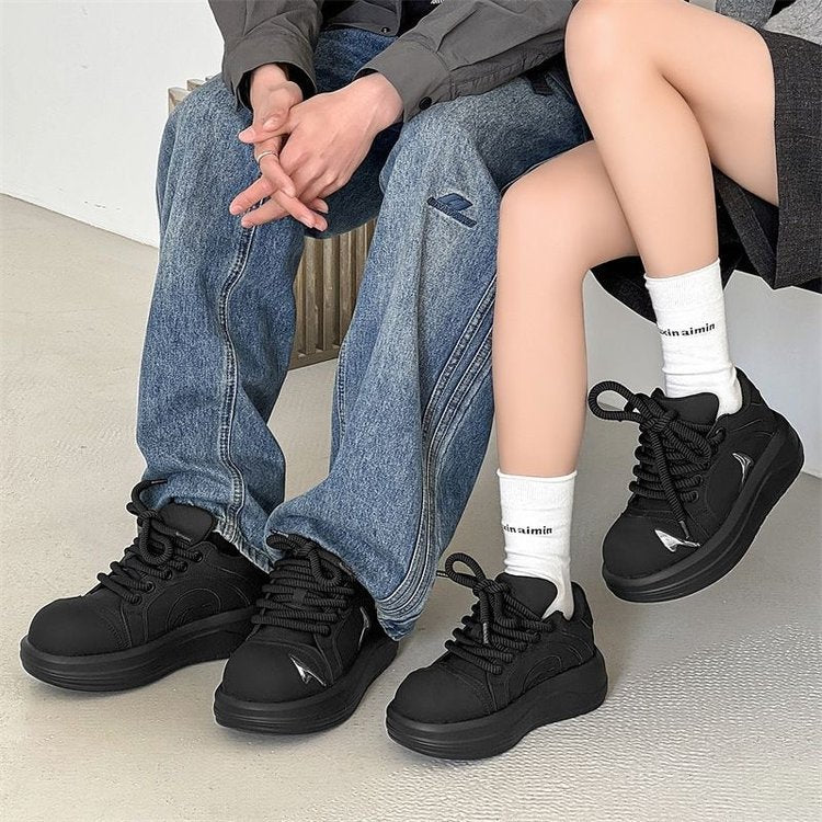 Damen Sneaker Hochmodisch mit dicker Sohle und Dekoration