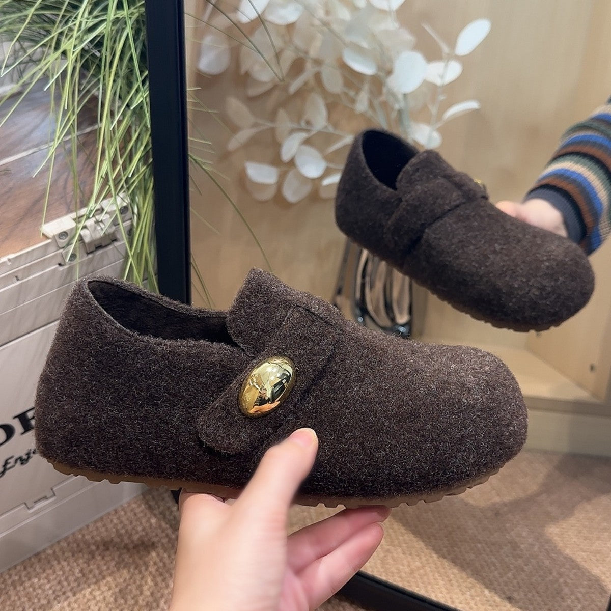 Damen Filzhausschuhe Weich Warm mit Knopfverschluss